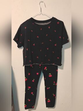 PINK Victoria's Secret Black Cherry-Print Set